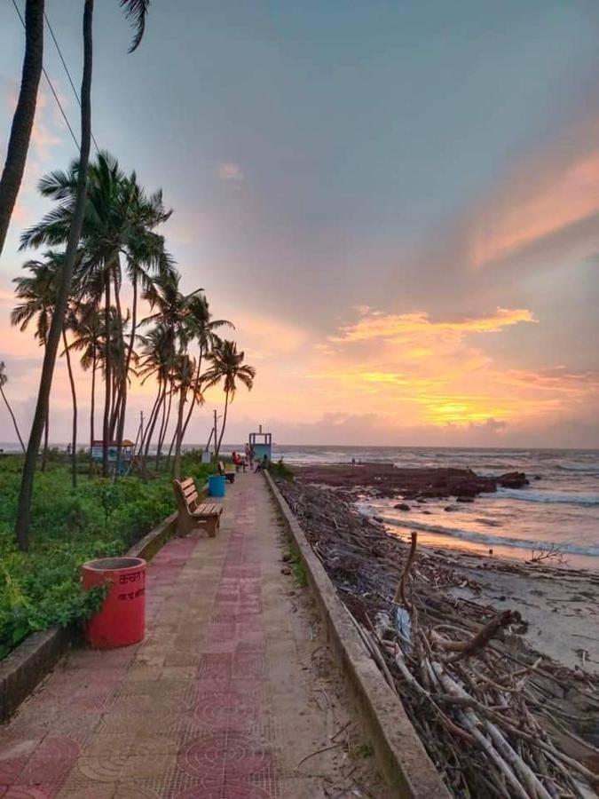 Sunlight Beach Resort Bhogwe Exterior foto